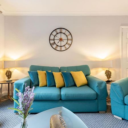 Ground-Fl Two Bedroom Apartment In Bridge Of Allan Extérieur photo