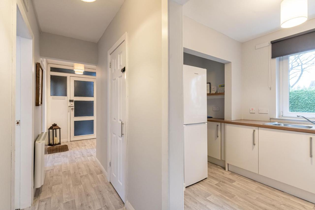 Ground-Fl Two Bedroom Apartment In Bridge Of Allan Extérieur photo